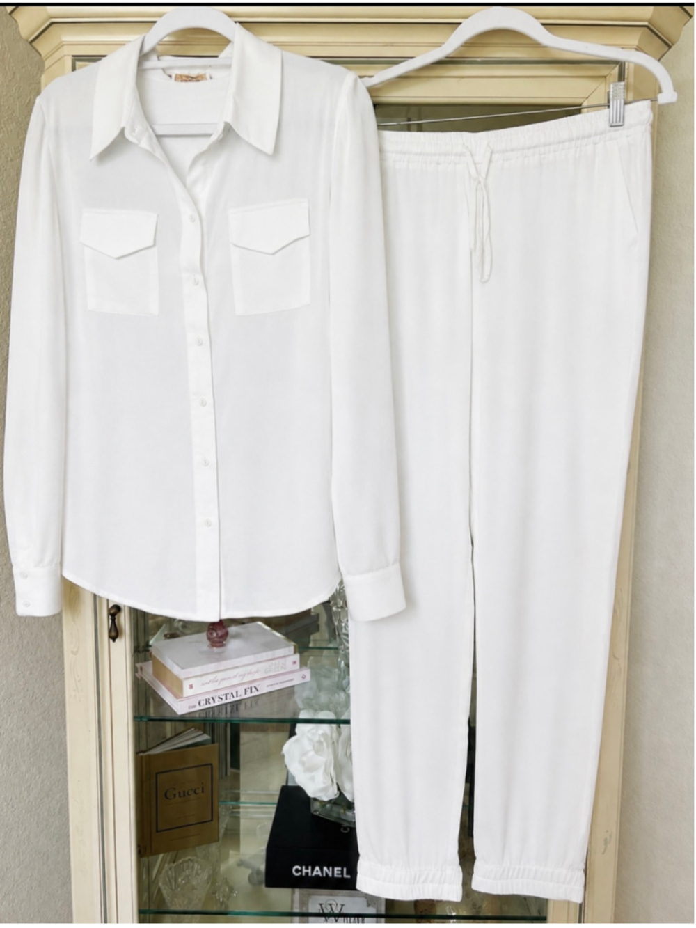 Gold Hawk White Linen Blend Button Down Shirt and Jogger Set L